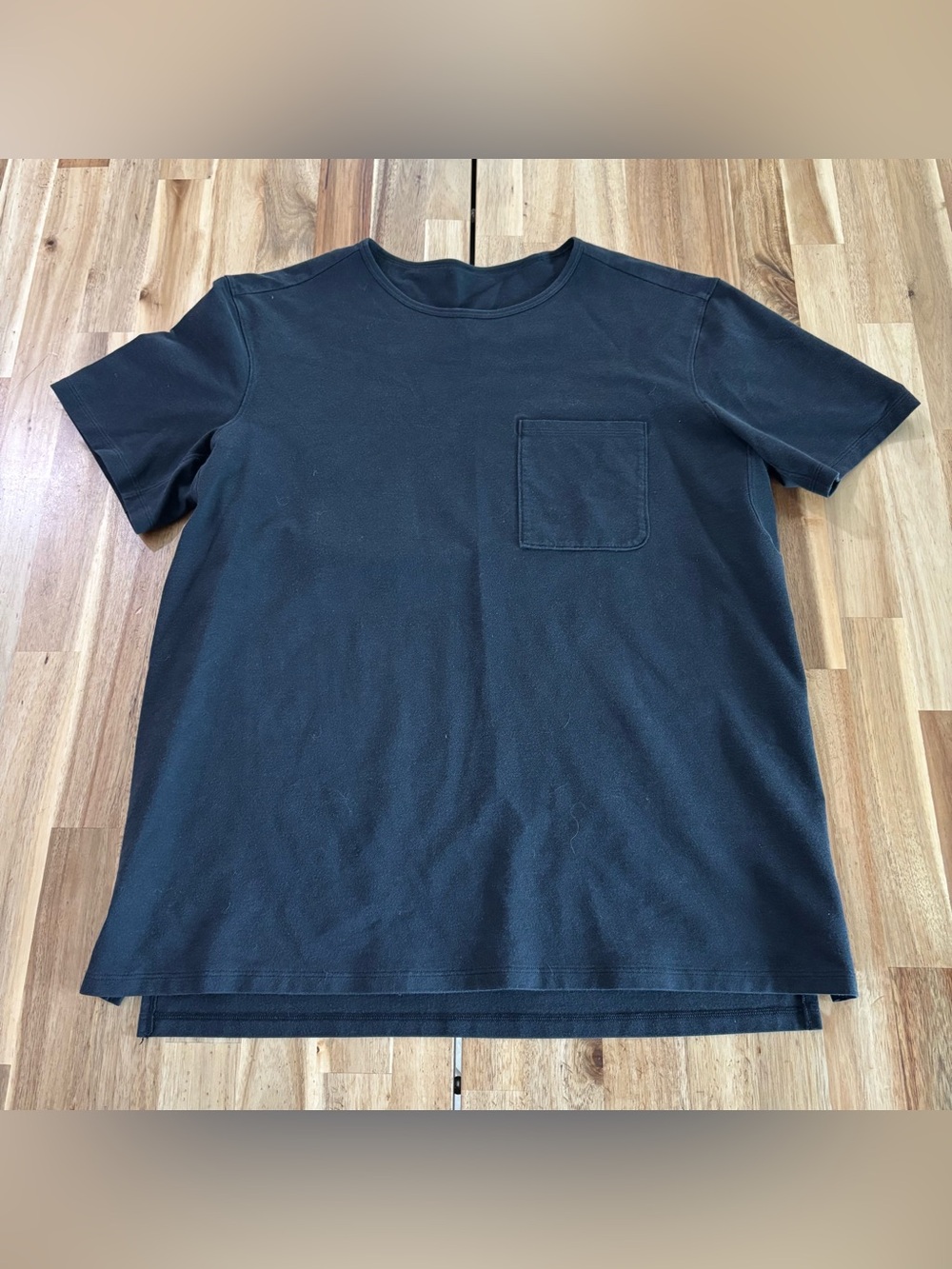 Lululemon Short Sleeve Pocket Tee
